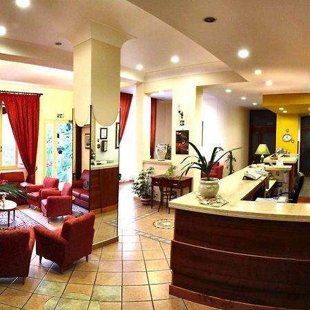 צ'פאלו Hotel Mediterraneo מראה חיצוני תמונה