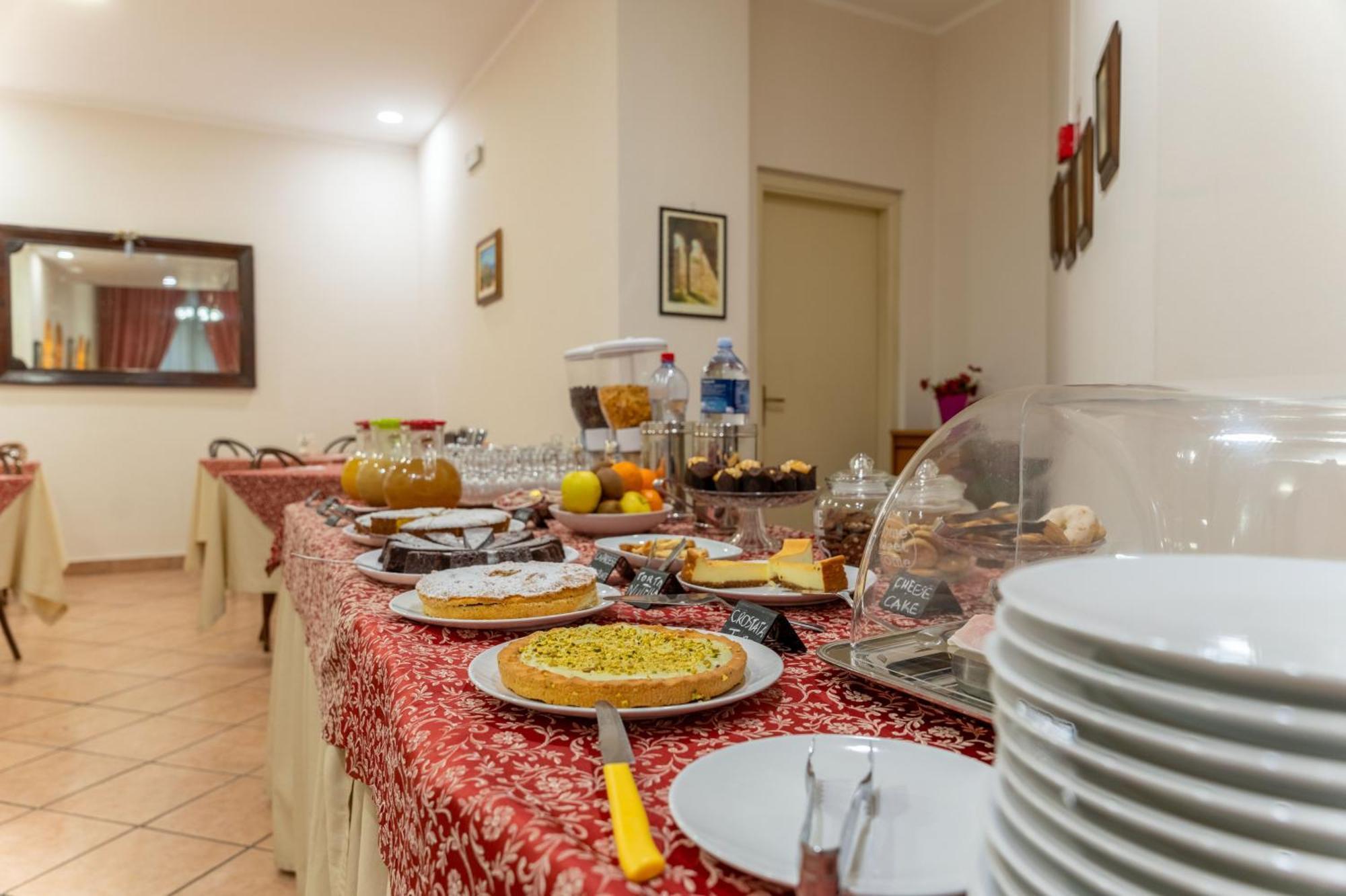 צ'פאלו Hotel Mediterraneo מראה חיצוני תמונה