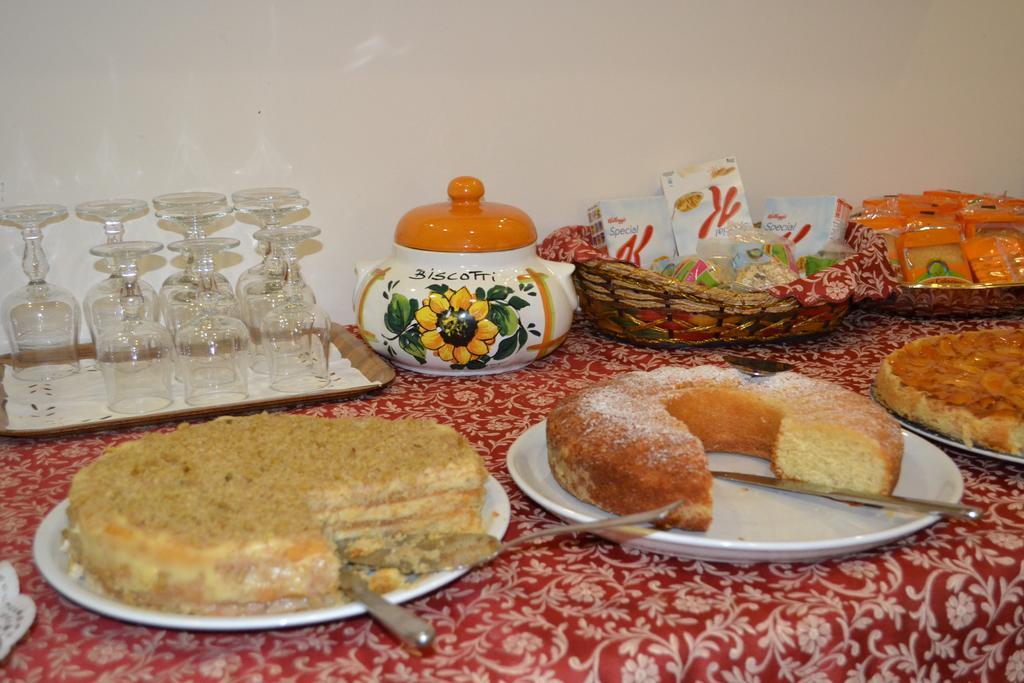 צ'פאלו Hotel Mediterraneo מראה חיצוני תמונה
